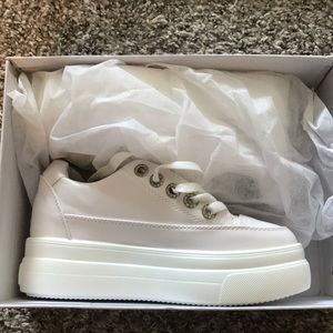 NWT white platform sneakers ☁️